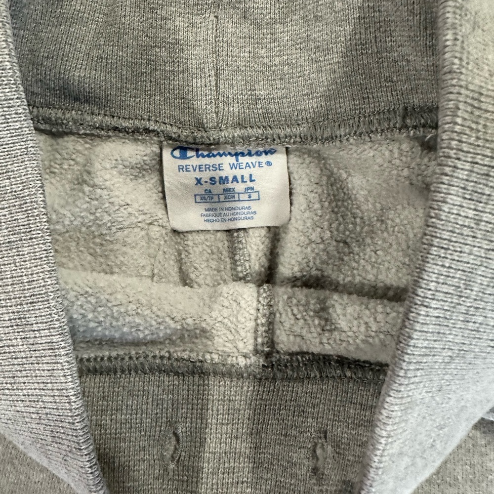 Women’s Champion jogger crew set. Used w/small stain on sweater. XS - Picture 7 of 7